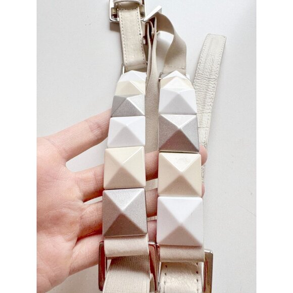 SUZI ROHER Ivory Cream Grey Pyramid Stud Leather Elastic Stretch Belt, One Size - Picture 3 of 9
